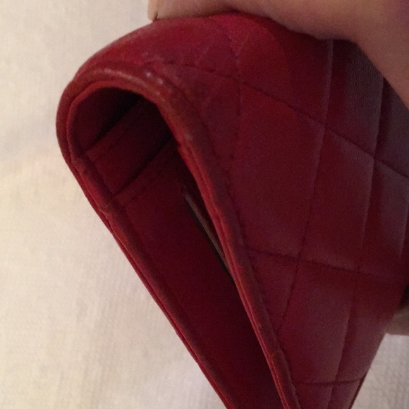 Special Authentic Red Chanel Wallet - Picture 3 of 8